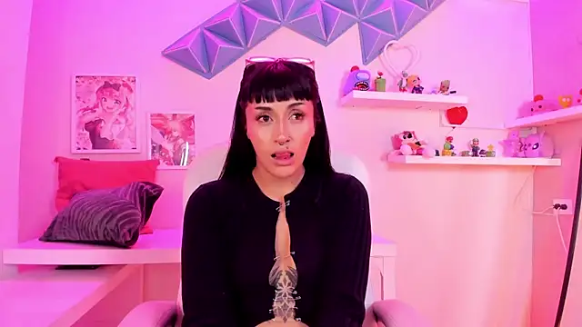 Valkiria ponce online show from 04/08/26, 04:47