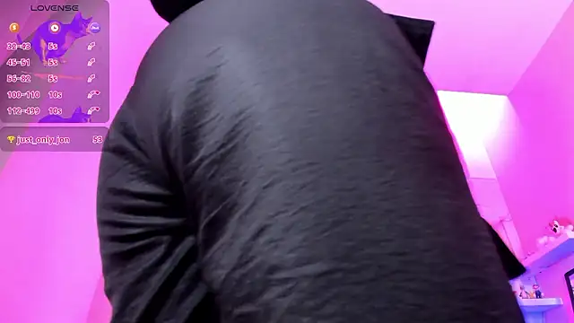 Valkiria ponce online show from 02/17/26, 05:38