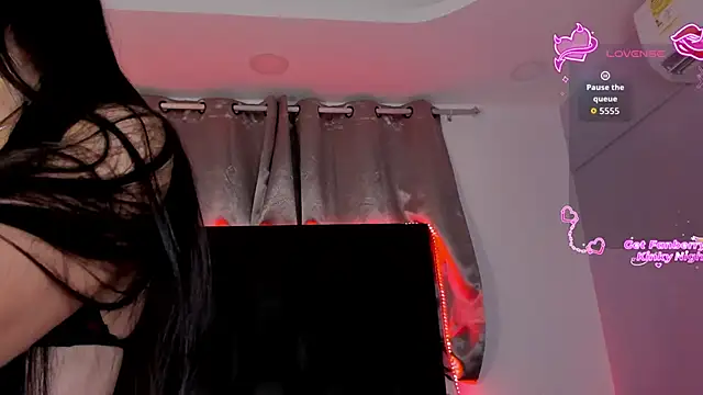 SaraRoy  online show from 12/19/25, 07:05