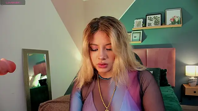 Khali reed  online show from 04/19/26, 05:41