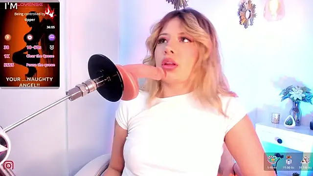 Khali reed  online show from 03/25/26, 02:44