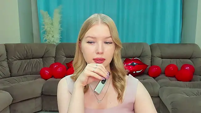 shy  lady online show from 02/10/25, 10:09