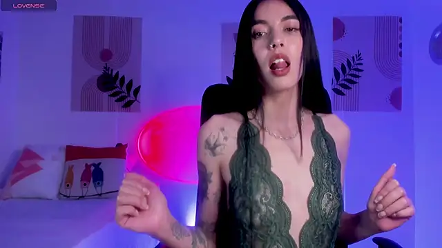 samy lewis online show from 11/13/25, 05:22