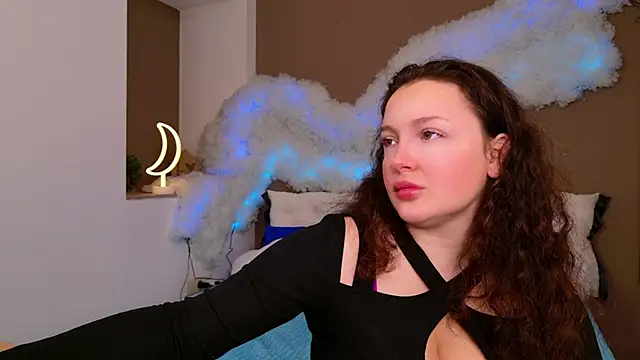 GloriNichols online show from 11/16/25, 06:07