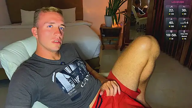 Snapshot of tommy_cumfinger chatting on 03/03/26, 11:06 tommy cumfinger online show from 03/03/26, 11:06