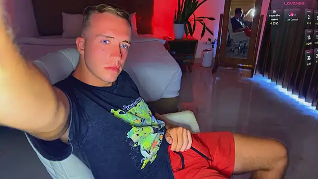 tommy cumfinger online show from 03/10/26, 07:45