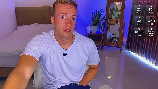 Snapshot of tommy_cumfinger chatting on 02/13/26, 06:13 tommy cumfinger online show from 02/13/26, 06:13