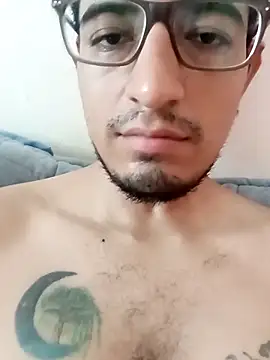 Snapshot of ale3J4a chatting on 09/10/25, 08:30 ale3J4a online show from 09/10/25, 08:30