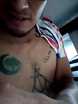 Snapshot of ale3J4a chatting on 11/07/25, 07:51 ale3J4a online show from 11/07/25, 07:51