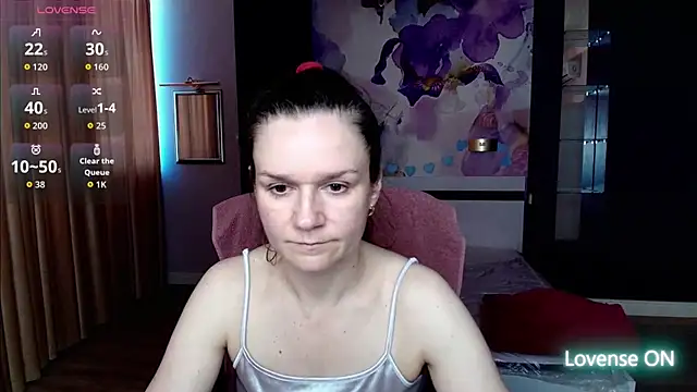 AriaGray online show from 04/25/26, 07:33