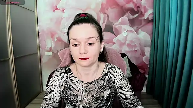 AriaGray online show from 06/27/26, 04:13