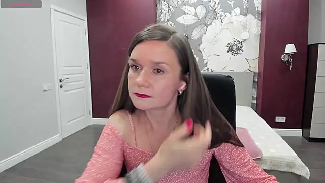 AriaGray online show from 09/13/25, 09:59