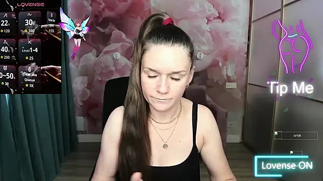 AriaGray online show from 10/16/25, 01:41