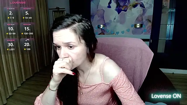 AriaGray online show from 05/17/26, 08:53