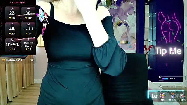 AriaGray online show from 10/13/25, 01:34