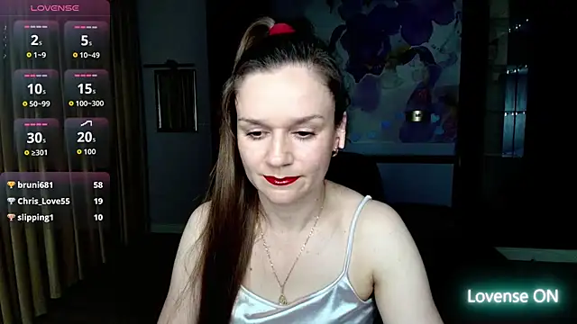 AriaGray online show from 05/26/26, 01:04