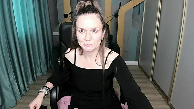 AriaGray online show from 09/25/25, 12:33