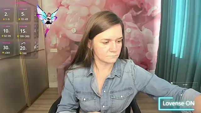 AriaGray online show from 10/29/25, 08:02