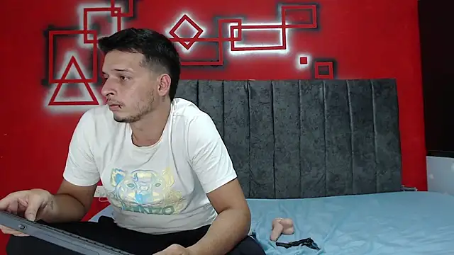 FerneyManti online show from 11/17/25, 06:12