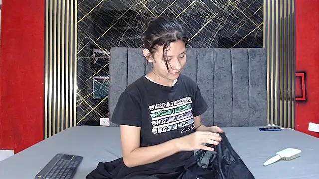 FerneyManti online show from 04/04/26, 03:07