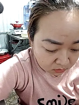 Snapshot of VyOanh2K chatting on 01/06/26, 08:51 VyOanh2K online show from 01/06/26, 08:51