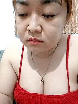 VyOanh2K online show from 11/17/25, 02:54