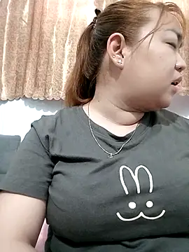 VyOanh2K online show from 10/29/25, 07:51