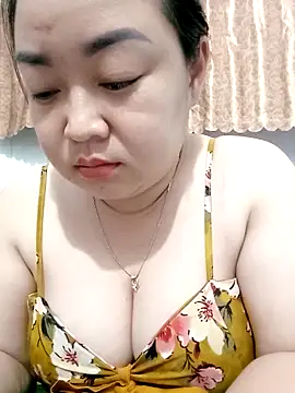 VyOanh2K online show from 10/14/25, 01:01