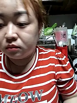 VyOanh2K online show from 11/08/25, 04:21