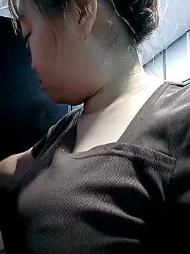 Snapshot of VyOanh2K chatting on 02/11/26, 03:34 VyOanh2K online show from 02/11/26, 03:34