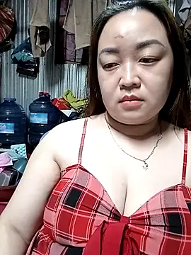 VyOanh2K online show from 09/18/25, 02:20