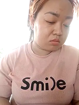 Snapshot of VyOanh2K chatting on 02/20/26, 06:26 VyOanh2K online show from 02/20/26, 06:26