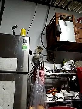 VyOanh2K online show from 10/15/25, 02:03