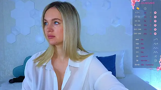 Lynna Sparks online show from 10/18/25, 02:24