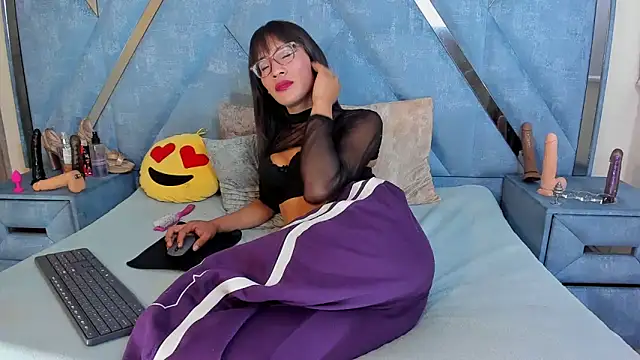 Aura love69 online show from 02/23/26, 06:03