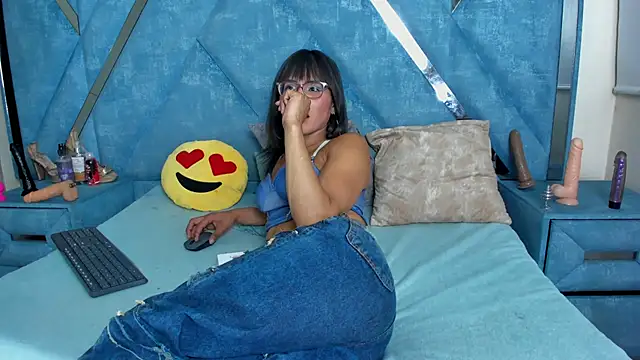 Aura love69 online show from 03/28/26, 02:34