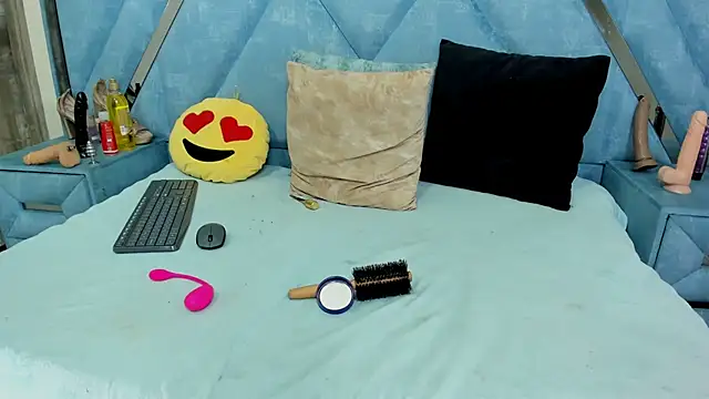 Aura love69 online show from 04/11/26, 07:56