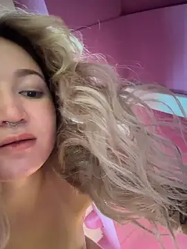 Snapshot of Rimmahottes chatting on 05/15/26, 11:14 Rimmahottes online show from 05/15/26, 11:14