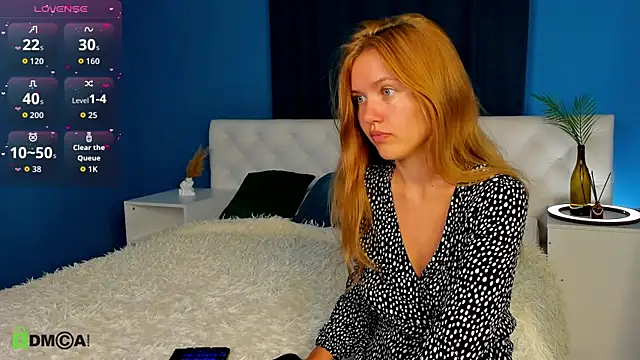 Eva  Lewis online show from 09/28/25, 12:06