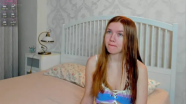 Snapshot of Eva__Lewis chatting on 06/16/26, 04:01 Eva Lewis online show from 06/16/26, 04:01