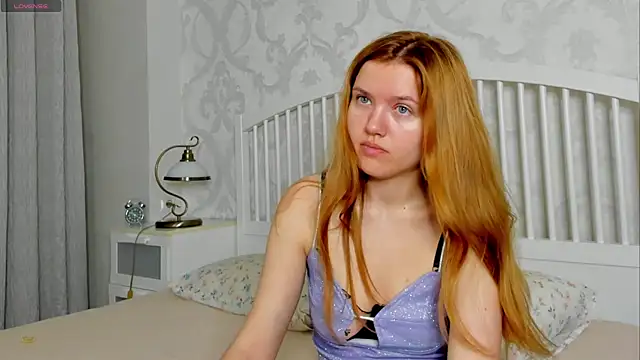 Snapshot of Eva__Lewis chatting on 06/17/26, 04:23 Eva Lewis online show from 06/17/26, 04:23