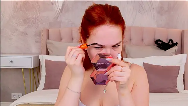 DeniseReese online show from 10/29/25, 02:54