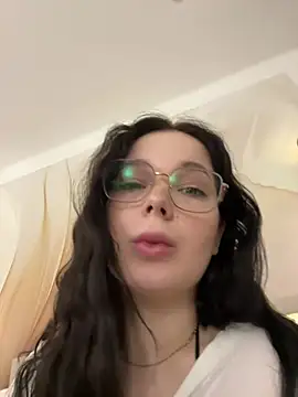 Snapshot of DeniseReese chatting on 07/05/26, 04:19 DeniseReese online show from 07/05/26, 04:19