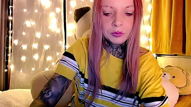 InesGold online show from 12/03/25, 04:17