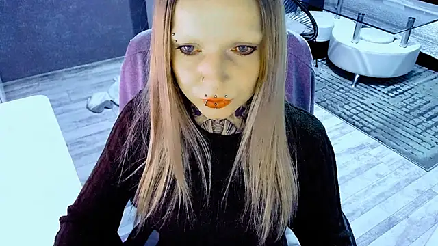 InesGold online show from 04/13/26, 06:23