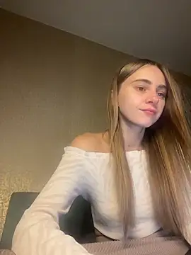 GraceTorrez online show from 10/31/25, 04:58