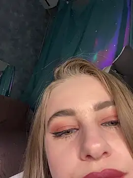 GraceTorrez online show from 12/15/25, 07:52