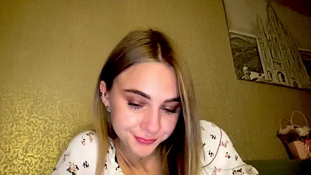 GraceTorrez online show from 10/22/25, 07:02