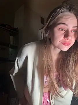 Snapshot of GraceTorrez chatting on 02/21/25, 04:40 GraceTorrez online show from 02/21/25, 04:40