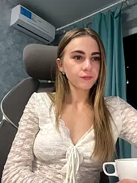 GraceTorrez online show from 11/13/25, 04:00